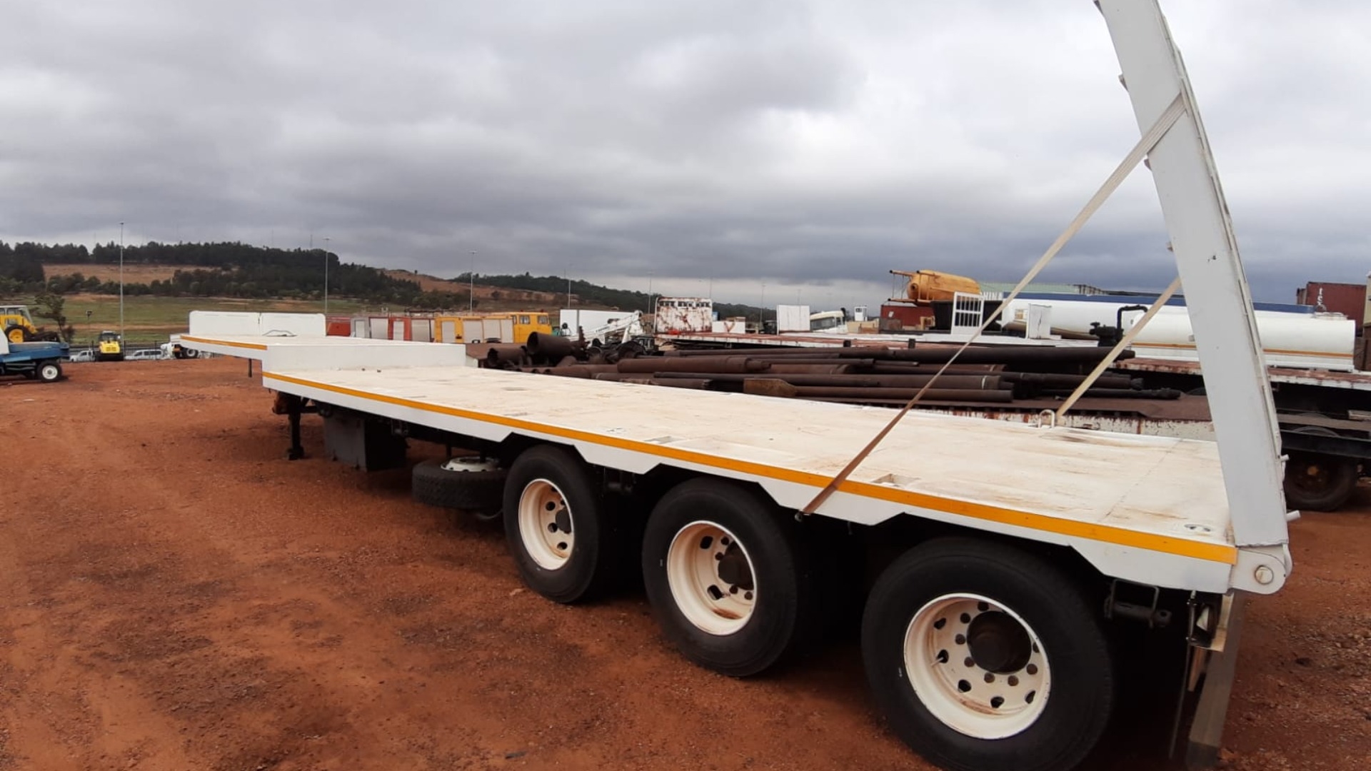 Lowbeds SA Truck Bodies 3 Axle Step Deck Lowbed Trailer for sale by Sino Plant | Truck & Trailer Marketplaces