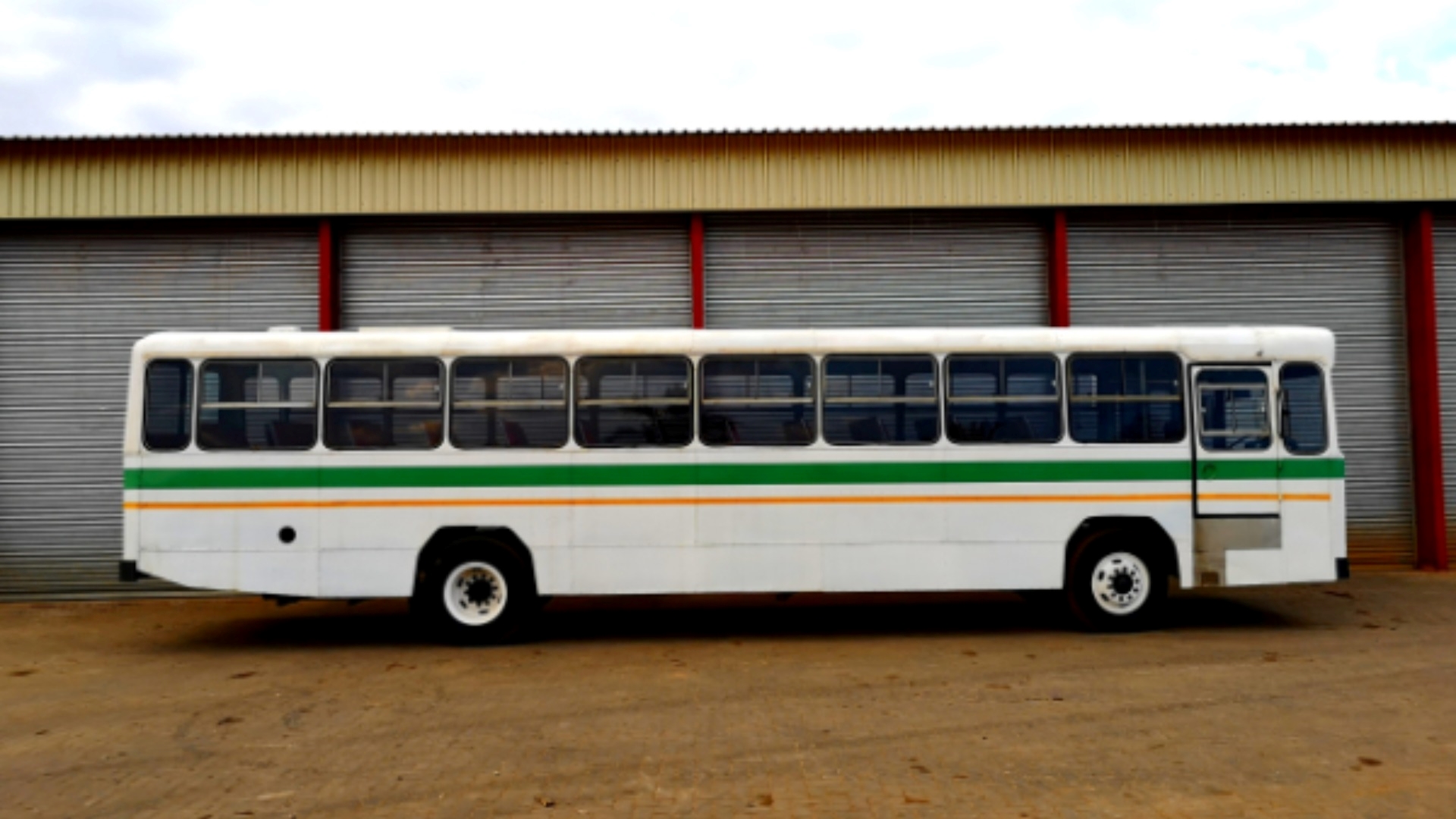 Hino Buses (White / Green Stripe) Hino Bus 340 4x2   64 seate 2024 for sale by Sino Plant | Truck & Trailer Marketplace