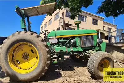 Tractors 2651 4x2 Tractor 1989