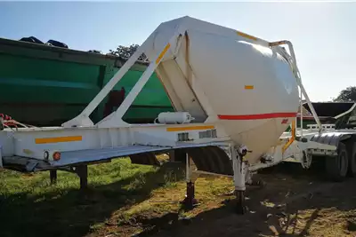 Henred Trailers Double axle 12 Cube 1984 for sale by Edan Traders | Truck & Trailer Marketplace