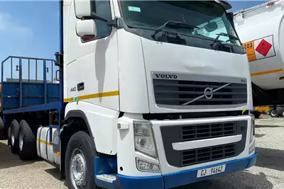 Chassis Cab Trucks FH 440 Flatdeck Rigid With A Drawbar Trailer 2013