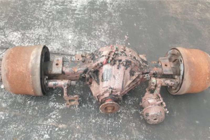Nissan Truck spares and parts Axles Nissan Diesel CK 290 Differential 1995
