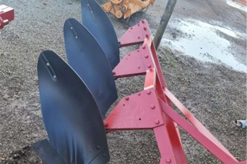 Tillage equipment Ploughs U Make 3 Skaar Raam Ploeg for sale by Private Seller | AgriMag Marketplace