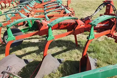 Kverneland Tillage equipment Ploughs Kverneland AD 85 3 furrow chissel plough for sale by Sturgess Agricultural | AgriMag Marketplace