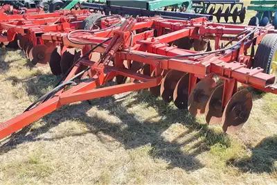 Other Tillage equipment Disc harrows Red 14x14 28 Disc harrow for sale by Sturgess Agricultural | AgriMag Marketplace