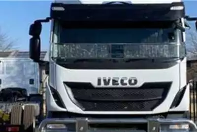 Truck Tractors Iveco Stralis 430 Hp Truck Tractor 6x4 Pneumatic S 2021