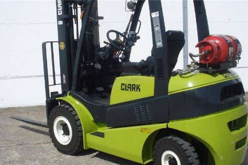 Clark Forklifts LP gas 2.5 Ton LP Gas Forklifts for sale by Forklift Handling | AgriMag Marketplace