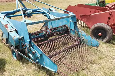 Harvesting Equipment Double row Potato Digger