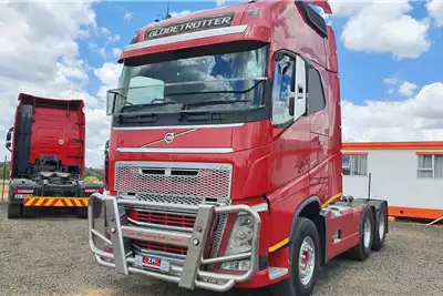 Truck Tractors VOLVO FH480 GLOBETROTTER 2016