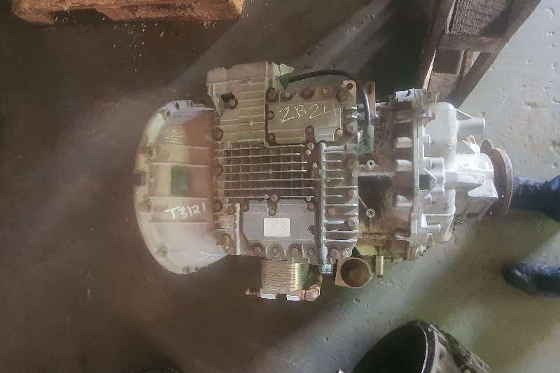 Renault Truck spares and parts Gearboxes I shift non it for sale by Middle East Truck and Trailer   | AgriMag Marketplace