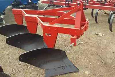 Tillage Equipment New  3 furrow mouldboard ploughs