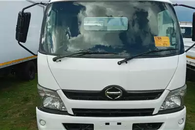 Dropside Trucks HINO 300 : 815 - 4 TON DROPSIDE FOR SALE 2012