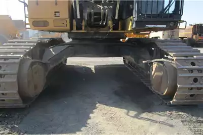Caterpillar Excavators 374FL 2015 for sale by Dura Equipment Sales | AgriMag Marketplace