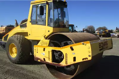 Bomag Roller B213DH 4 2011 for sale by Dura Equipment Sales | Truck & Trailer Marketplace