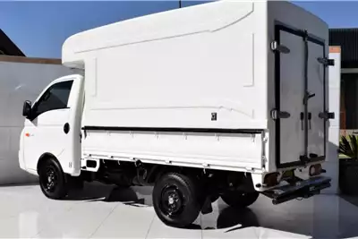 Hyundai LDVs & panel vans H 100 2.6D Drop side 2016 for sale by Pristine Motors Trucks | Truck & Trailer Marketplaces