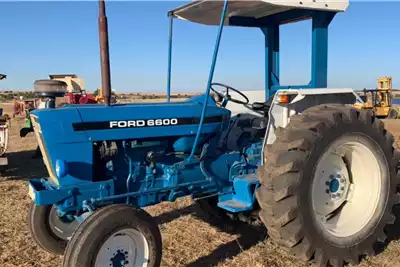 Tractors Ford 6600