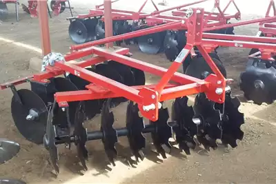 Tillage Equipment New 16 disc mounted offset disc harrows