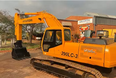 Excavators Robex 290