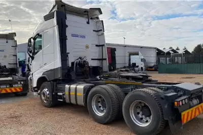 Truck Tractors FH 440 Globetrotter 6x4 T/T 2018