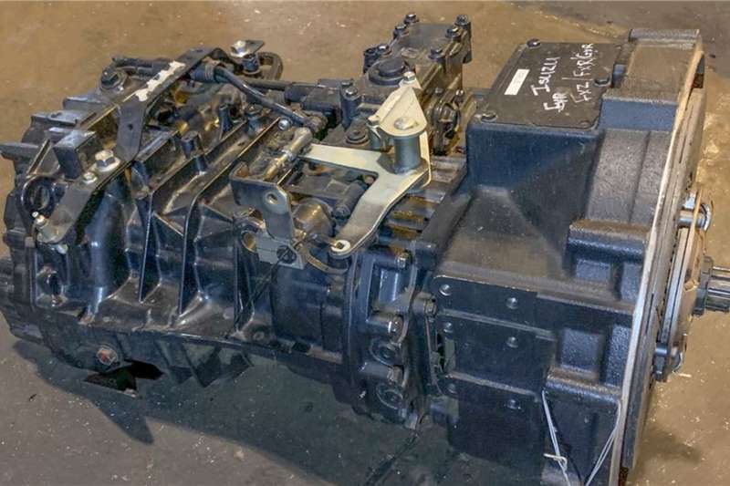 Isuzu Truck spares and parts Gearboxes