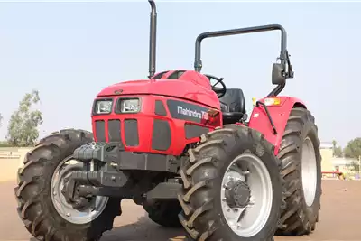Tractors Mahindra 7590 4wd