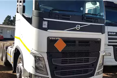 Truck Tractors VOLVO FH 440 V4 6X4 TRUCK TRACTOR 2015
