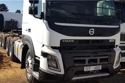 Truck Tractors VOLVO FMX 440 V4 6X4 TRUCK TRACTOR 2015