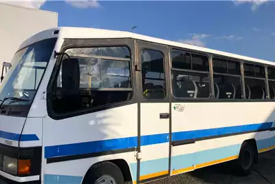 Buses 713 S 32 Seater 2006
