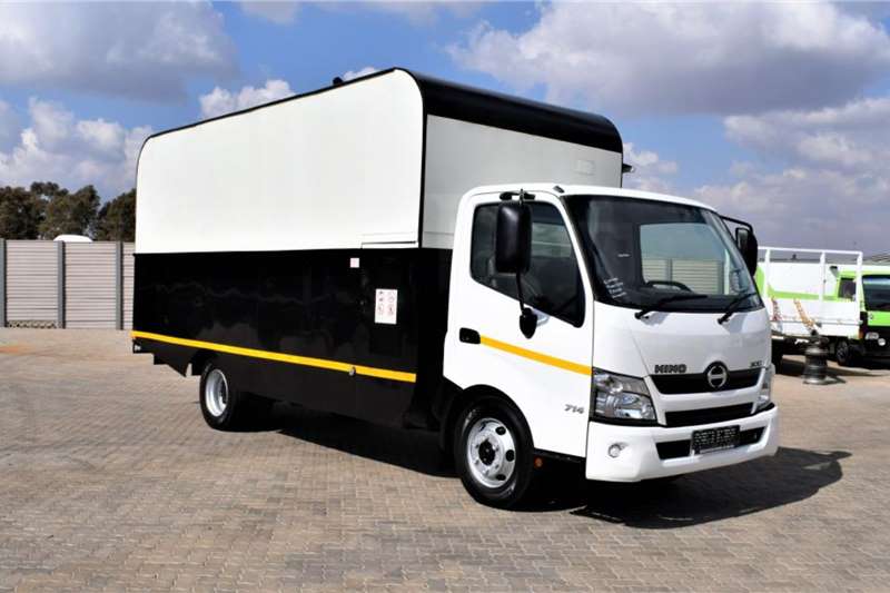 Hino Truck 300 Series 714 Executive Mobile Kitchen 2013