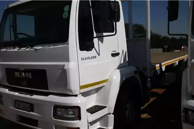 Flatbed Trucks CLA15.220 Flat Deck 2015