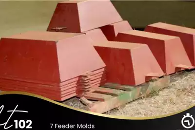 Other 7 Feeder Molds
