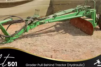Other Grader Pull Behind Tractor (Hydraulic)