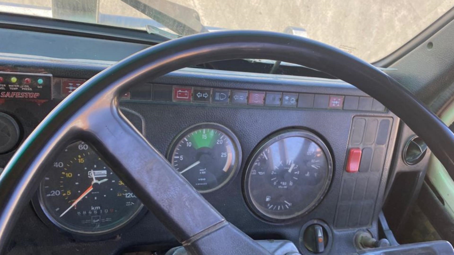 Mercedes Benz Truck tractors 1987 Mercedes Benz V Series 1987 for sale by Truck and Plant Connection | Truck & Trailer Marketplaces