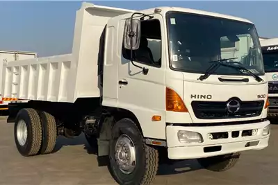 Tipper Trucks HINO SERIES 500 1324, 6m Tipper 2014