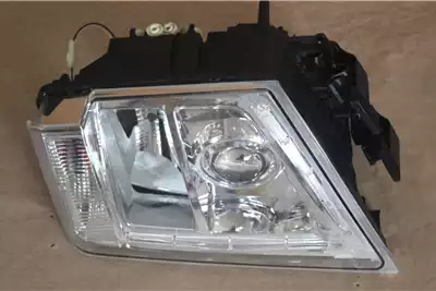 Volvo Truck spares and parts Truck lights Volvo V3 Headlight Right Side for sale by Middle East Truck and Trailer   | AgriMag Marketplace