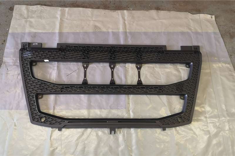 Volvo Truck spares and parts Body Volvo FH Lower Grill for sale by Middle East Truck and Trailer   | AgriMag Marketplace