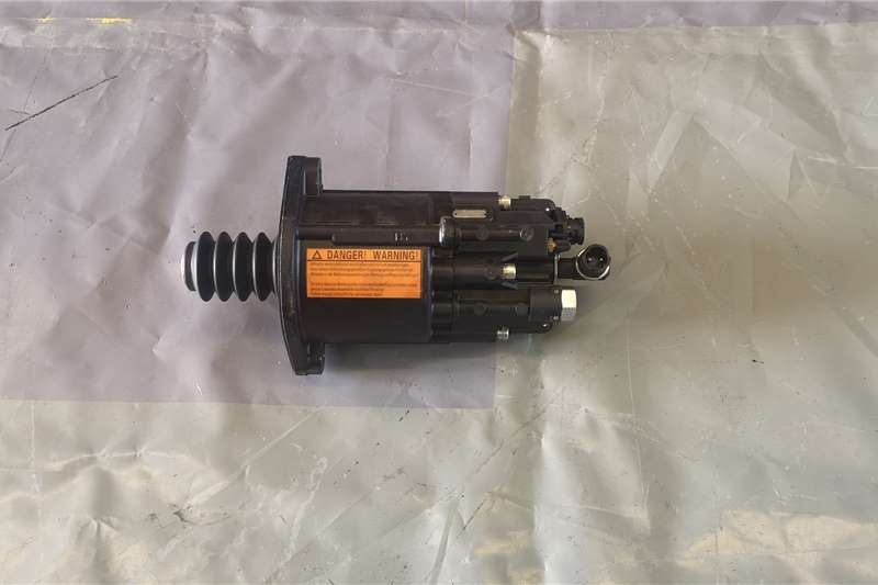 Mercedes Benz Truck spares and parts Clutches and pedals Mercedes MP2 Clutch Servo (Turkey) for sale by Middle East Truck and Trailer   | Truck & Trailer Marketplace
