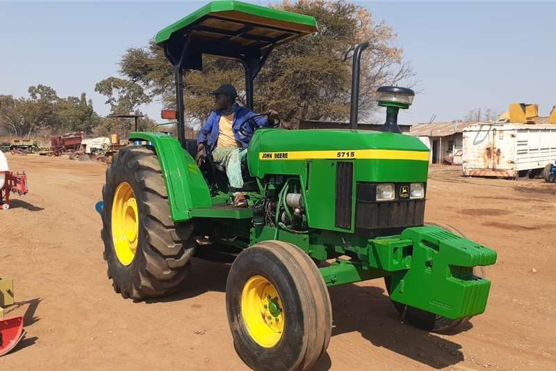 Tractors 2WD tractors John Deere 5715 4X2 for sale by Private Seller | AgriMag Marketplace