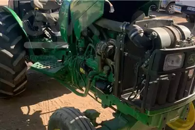 Tractors John Deere 5403 2017