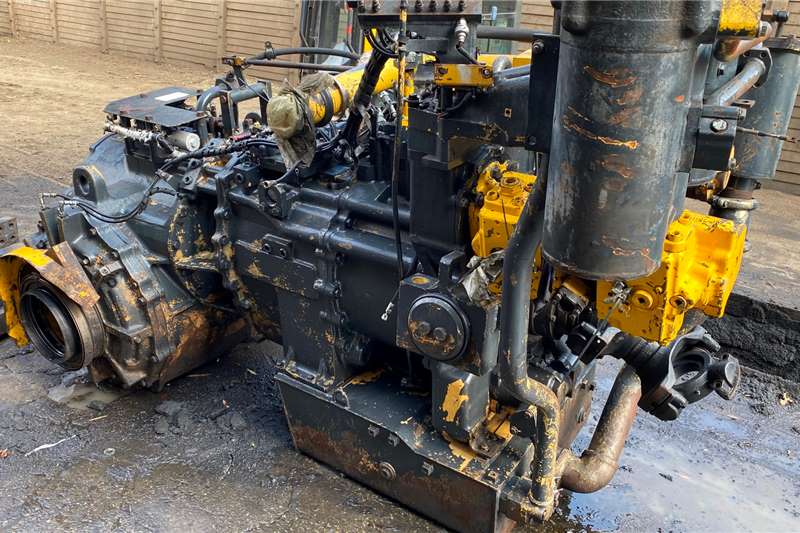 Komatsu Machinery spares Transmissions, gearboxes and diffs Komatsu D475A 5 Dozer transmission for sale by Dura Parts PTY Ltd | AgriMag Marketplace