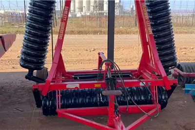 Other Planting and seeding equipment Semi integral planters 6m Teffroller Hydraulic Fold for sale by Discount Implements | AgriMag Marketplace