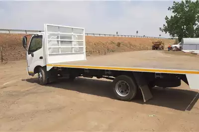 Toyota Flatbed trucks Hino 300 814 2014 for sale by JWM Spares cc | AgriMag Marketplace