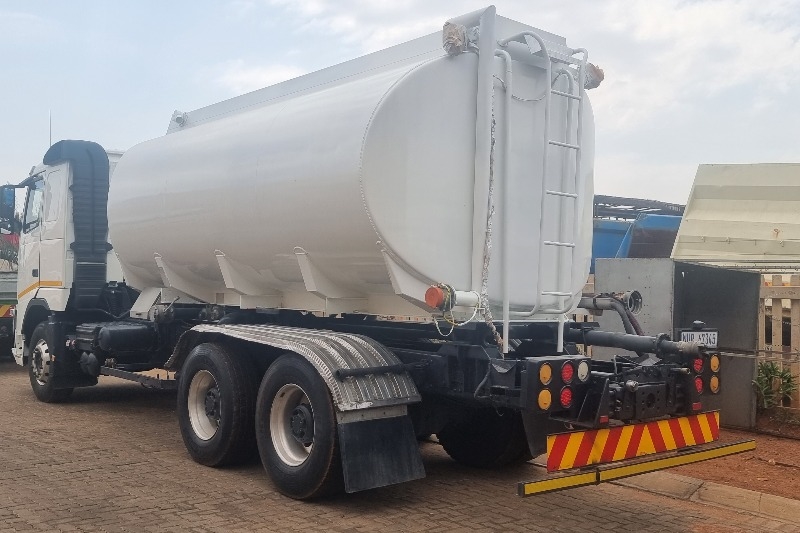 Volvo Diesel tanker FH440 2002 for sale by Wimbledon Truck and Trailer | Truck & Trailer Marketplaces