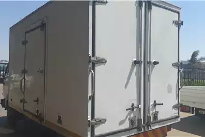 Box Trucks FTR 850 F/C Volume Van 2014