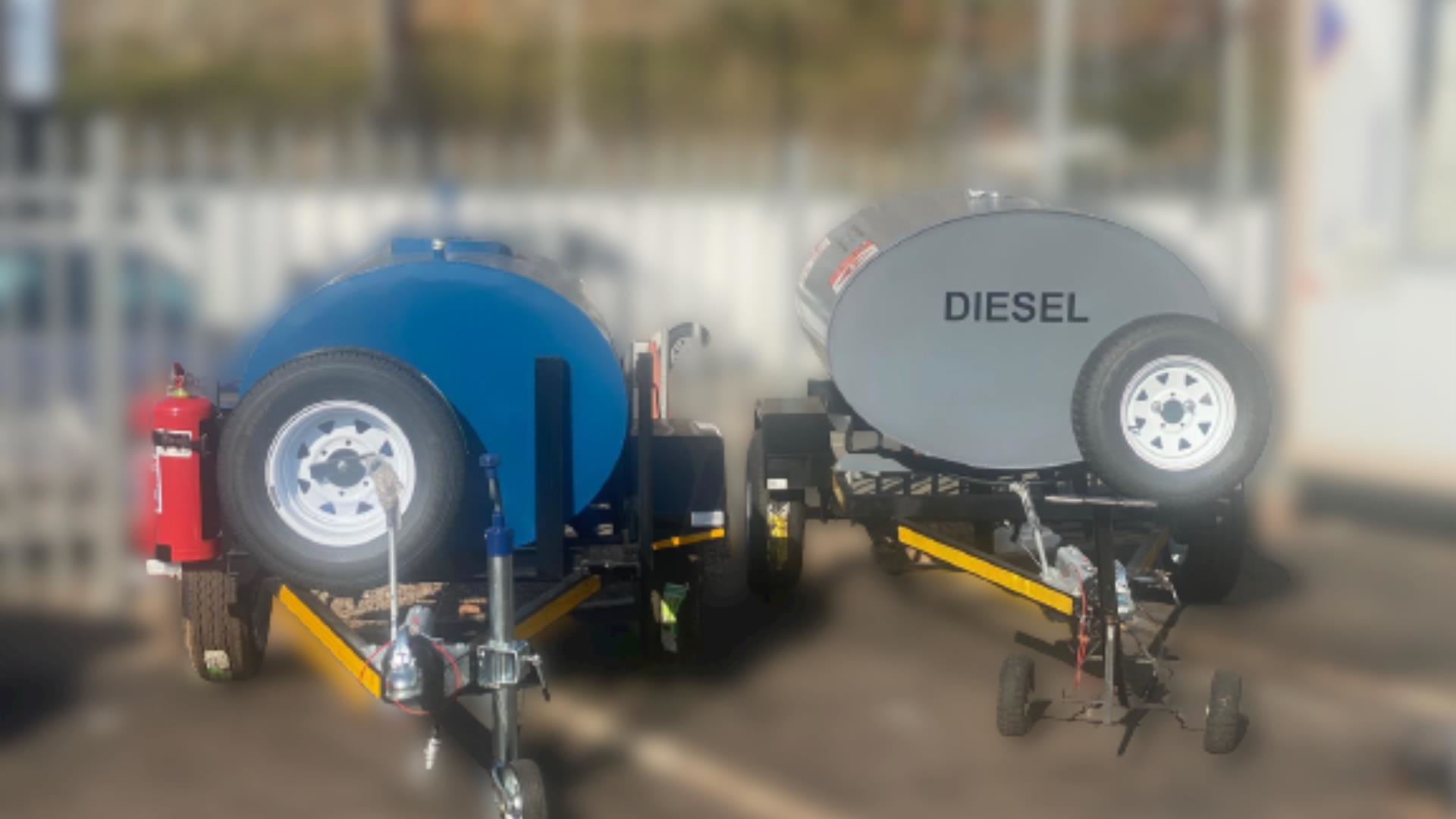 Custom Diesel bowser trailer 1000 Litre Mild Steel Diesel Bowser 2021 for sale by Jikelele Tankers and Trailers   | Truck & Trailer Marketplaces
