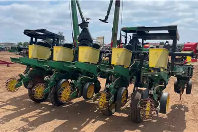 John Deere Planting and seeding equipment Drawn planters John Deere 7200 12Row Planter Stripping For Spares for sale by Discount Used Tractor Parts | AgriMag Marketplace