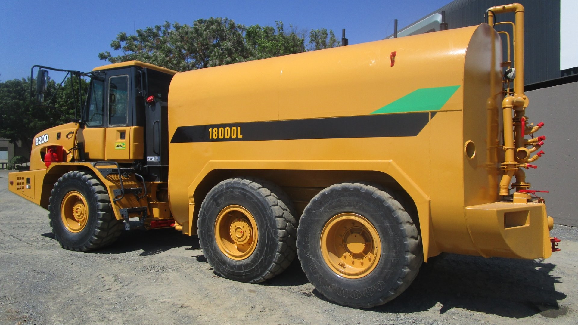 Bell Water tankers B20D 2006 for sale by Dura Equipment Sales | Truck & Trailer Marketplaces