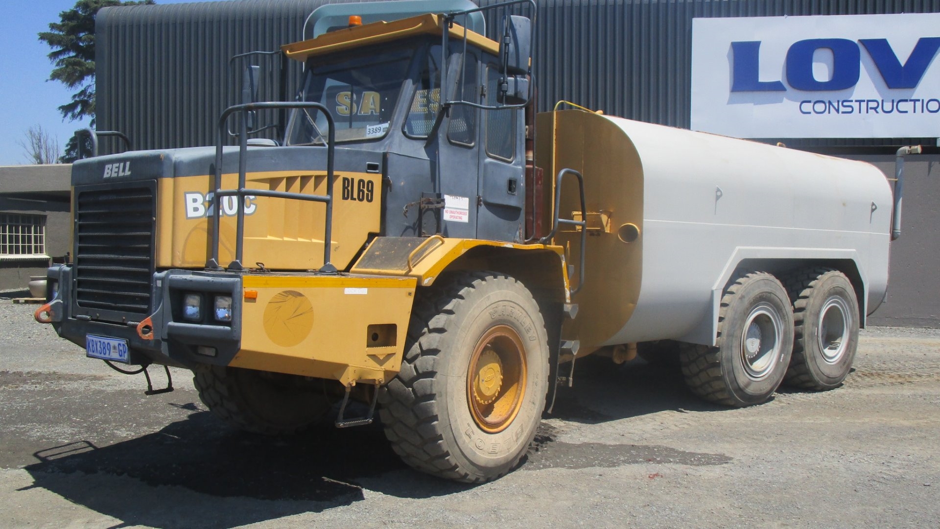 Bell Water tankers B20C 1999 for sale by Dura Equipment Sales | Truck & Trailer Marketplaces