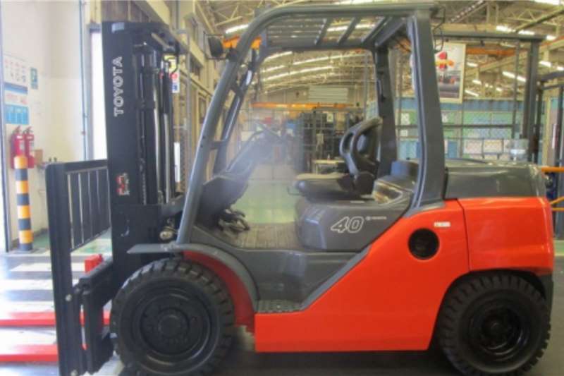 Toyota Forklifts Diesel forklift 4.5 Ton Diesel  Powered  Forklift