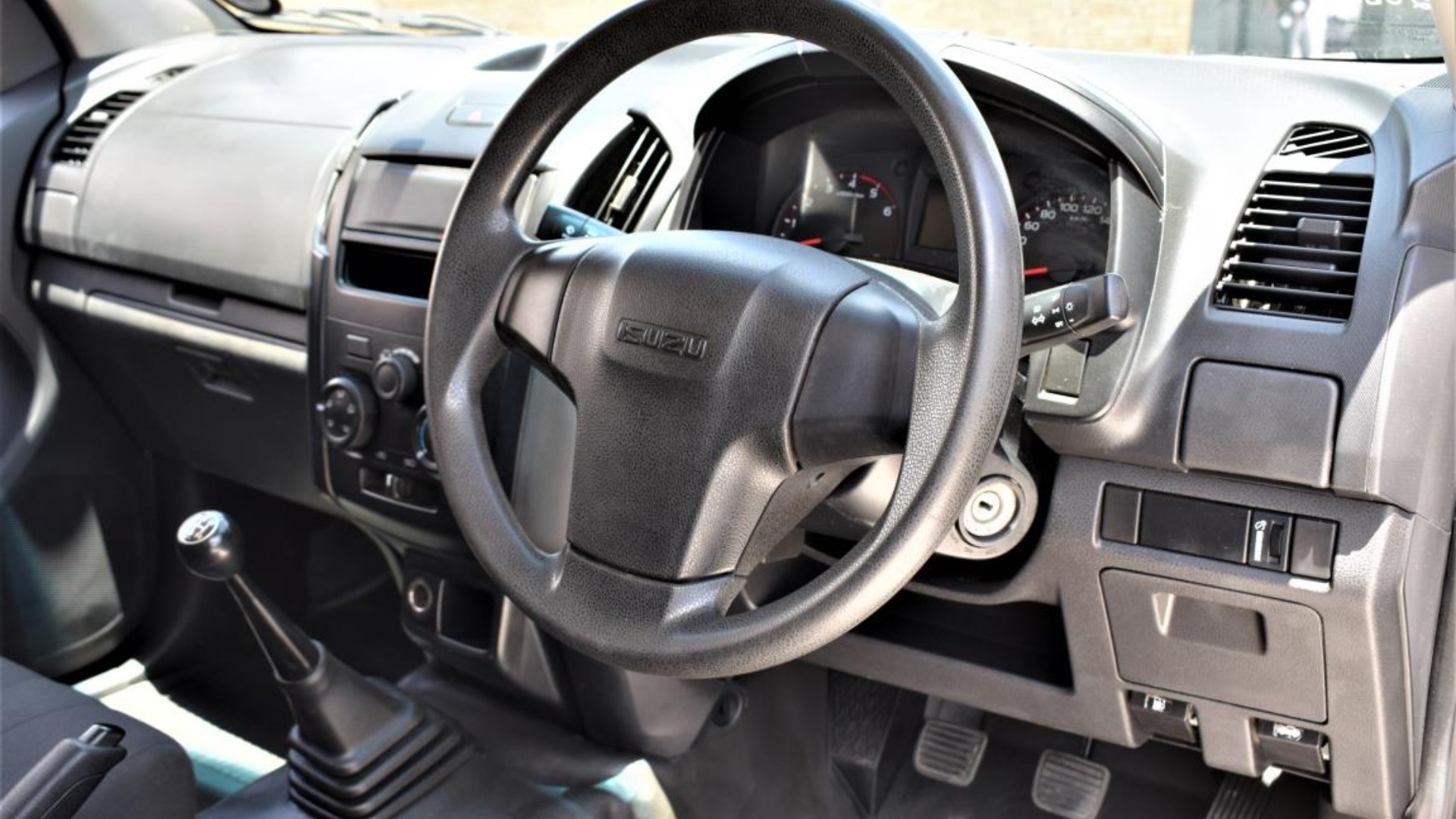 Isuzu LDVs & panel vans D Max 250C Fleetside Single Cab 2019 for sale by Pristine Motors Trucks | Truck & Trailer Marketplaces